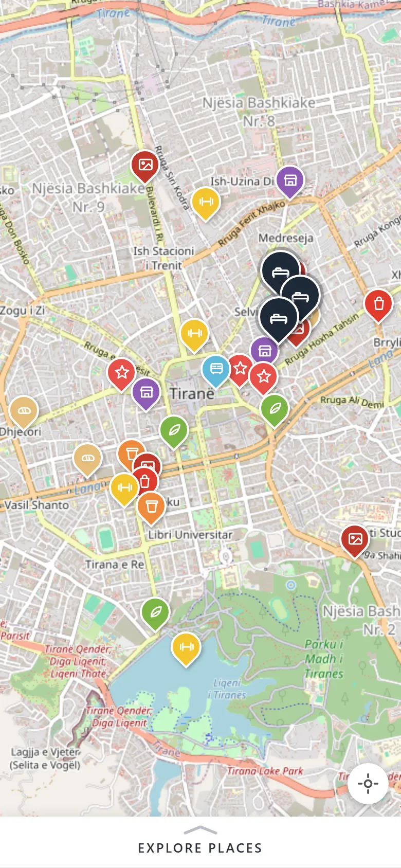 Map of central Tirana with coloured pins for the hostels and the places around them